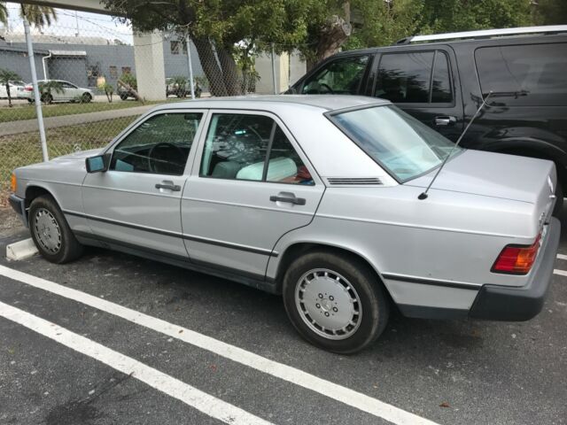 1988 Mercedes-Benz 190-Series - photo 10