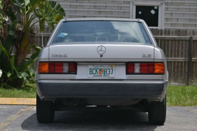 1988 Mercedes-Benz 190-Series - photo 13