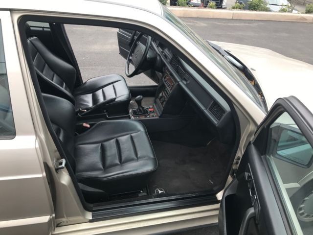 1987 Mercedes-Benz 190-Series - photo 9