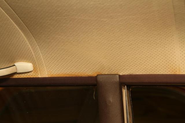 1968 Mercedes-Benz 200-Series 220D 4 door sedan - photo 10