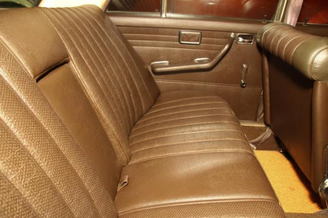1968 Mercedes-Benz 200-Series 220D 4 door sedan - photo 6