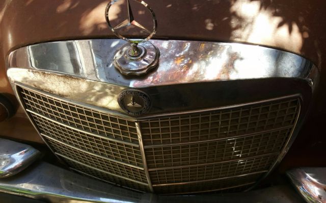 Mercedes Benz 1968 250S W108 Copper Orange 4 Door Full Size Sedan 1968 Mercedes-Benz 200-Series