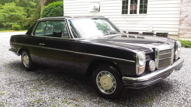 1971 Mercedes-Benz 200-Series - photo 2