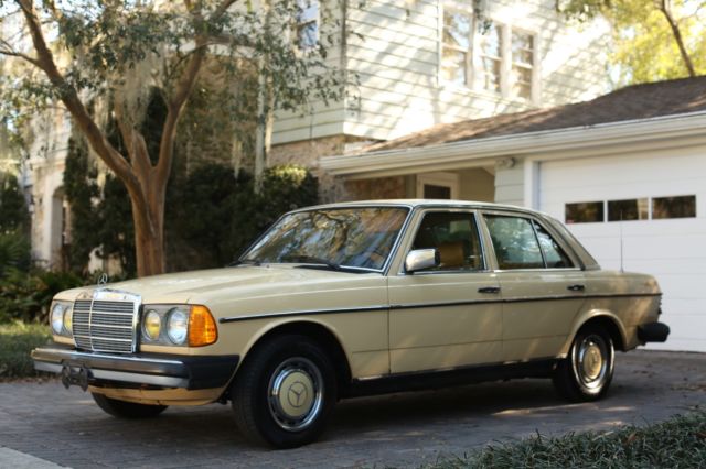 1981 Mercedes-Benz 200-Series 240D - photo 3