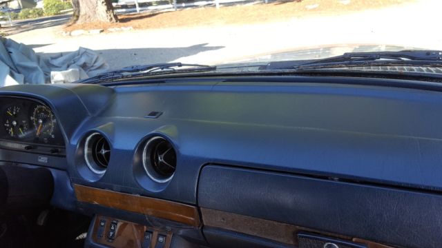 1981 Mercedes-Benz 200-Series - photo 8