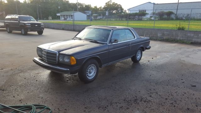 1983 Mercedes-Benz 300-Series - photo 2