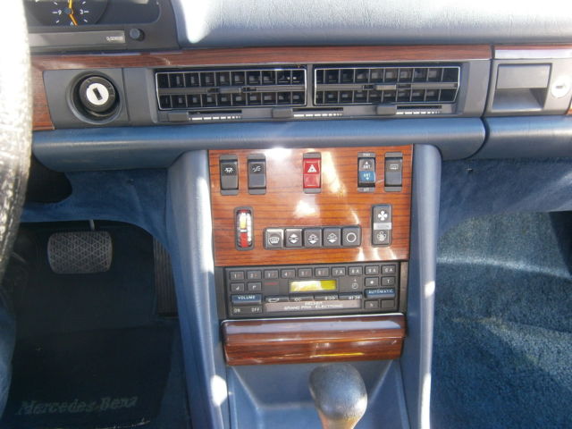 1984 Mercedes-Benz 300-Series 380SE - photo 11