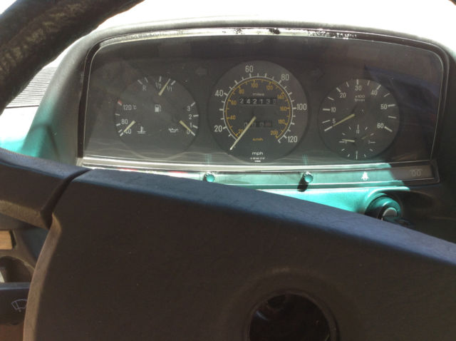 1985 Mercedes-Benz 300-Series - photo 8