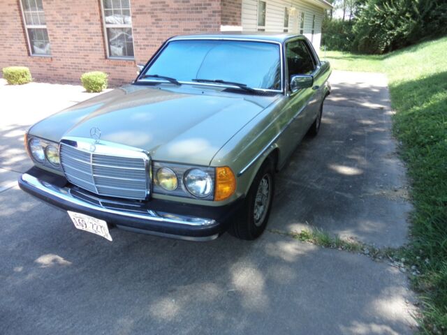 1985 Mercedes-Benz 300-Series - photo 3