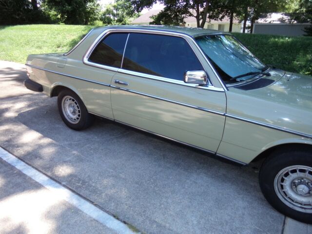 1985 Mercedes-Benz 300-Series - photo 5
