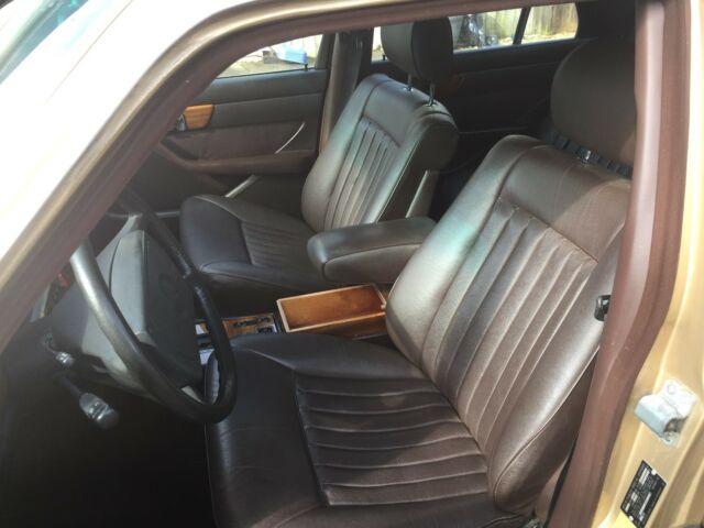 1985 Mercedes-Benz 300-Series - photo 8