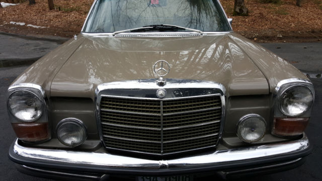 1972 Mercedes-Benz 200-Series 250c coupe - photo 2