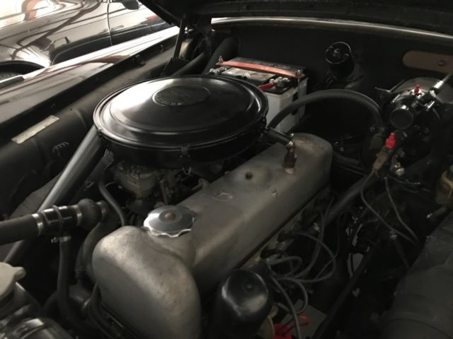 1957 Mercedes-Benz 200-Series 220  S - photo 11