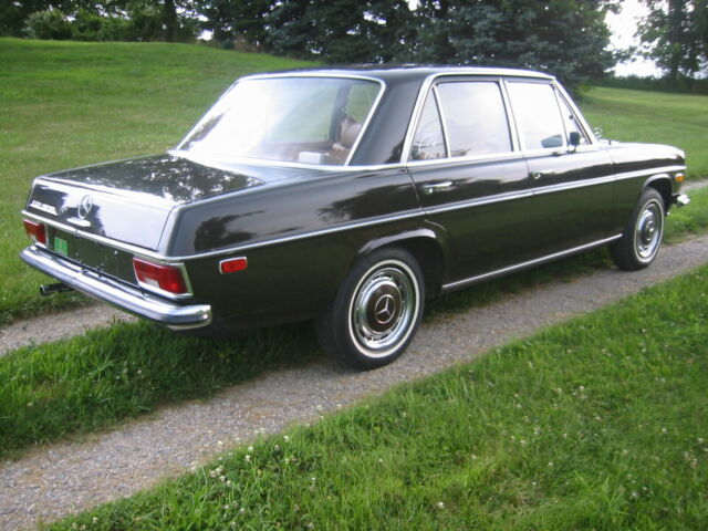 1969 Mercedes-Benz 200-Series W115 - photo 3