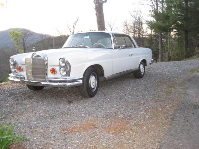 1966 Mercedes-Benz 200-Series - photo 11