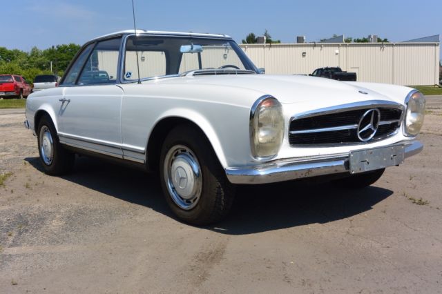 1965 Mercedes-Benz 200-Series - photo 6