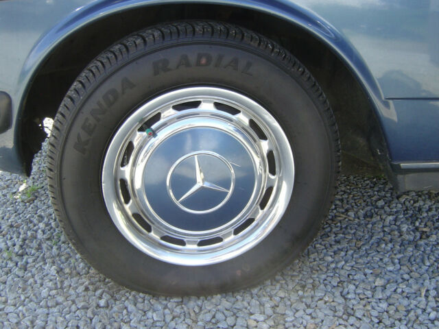 1980 Mercedes-Benz 200-Series Wood - photo 3
