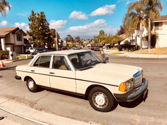 Mercedes Benz 240D Turbo 1982 Mercedes-Benz 200-Series