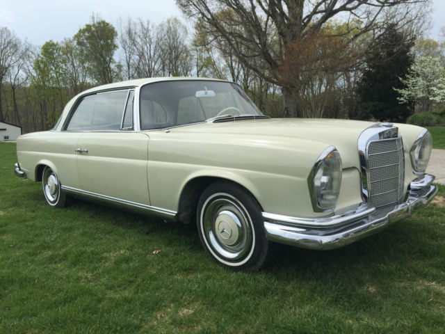 Mercedes Benz 250SE Coupe 1968 Mercedes-Benz 200-Series Coupe