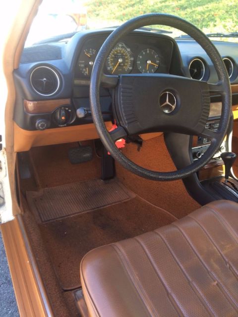 1977 Mercedes-Benz E-Class - photo 10