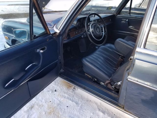 1971 Mercedes-Benz 200-Series - photo 12