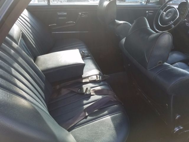 1971 Mercedes-Benz 200-Series - photo 9