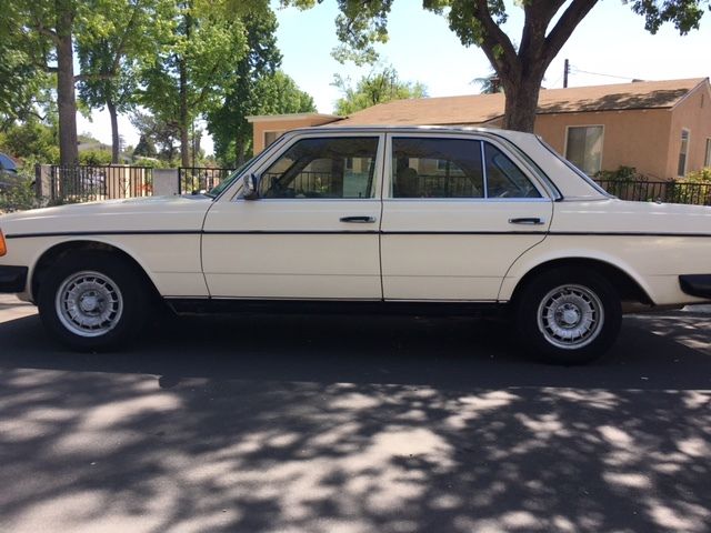 1981 Mercedes-Benz 200-Series 280E w123 - photo 5
