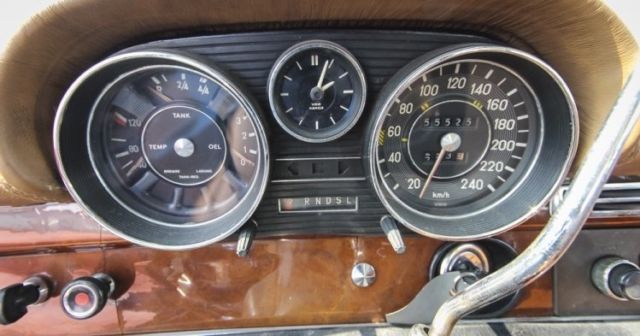 1969 Mercedes-Benz 200-Series Base - photo 10