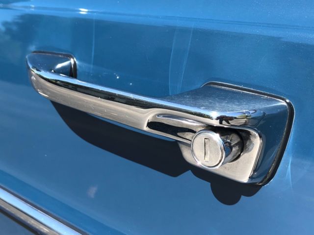 1972 Mercedes-Benz 200-Series - photo 10