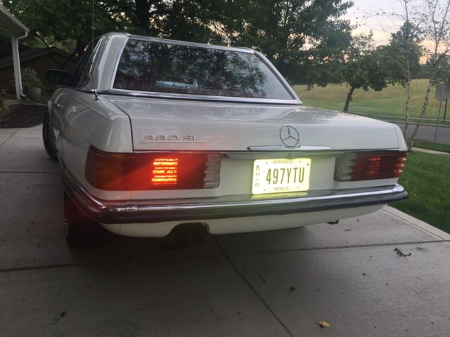 1978 Mercedes-Benz 200-Series - photo 3