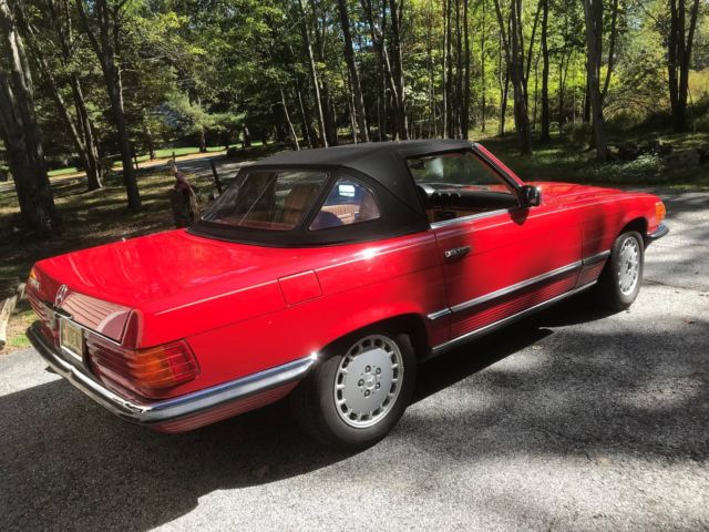 1985 Mercedes-Benz 200-Series - photo 11