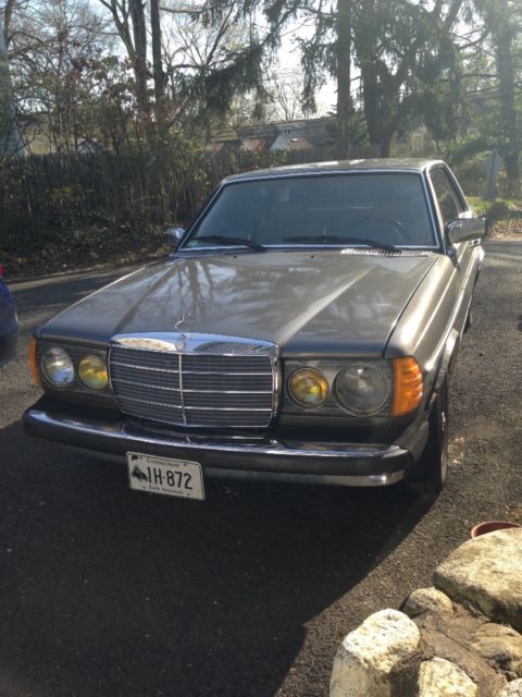1983 Mercedes-Benz 300-Series 300 CD Coupe - photo 2