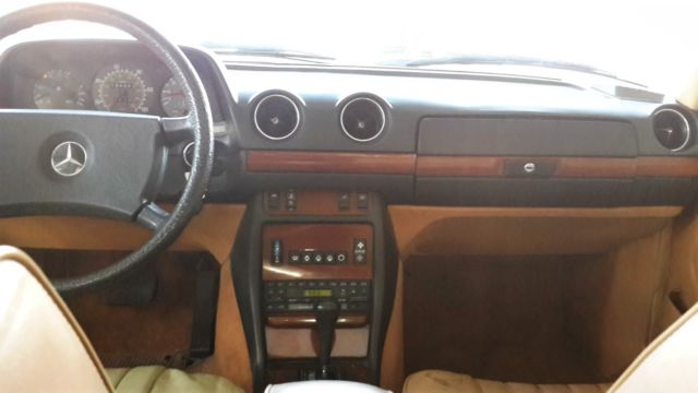 1985 Mercedes-Benz 300-Series - photo 10