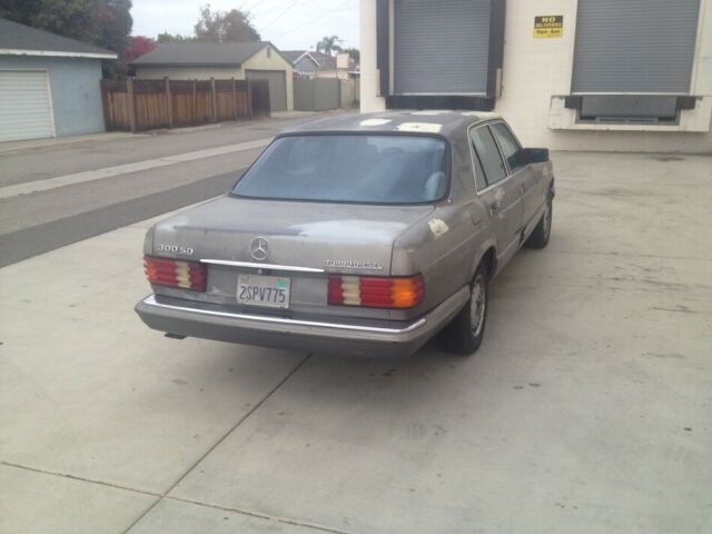 1982 Mercedes-Benz 300-Series - photo 4