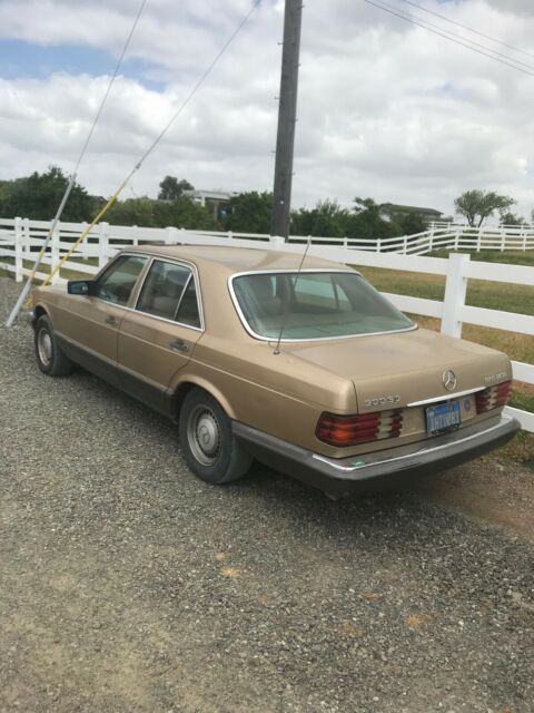 Mercedes Benz 300 SD, 1983 1983 Mercedes-Benz 300-Series