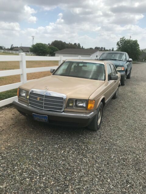 1983 Mercedes-Benz 300-Series - photo 2