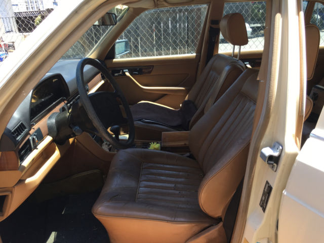 1986 Mercedes-Benz 300-Series - photo 4
