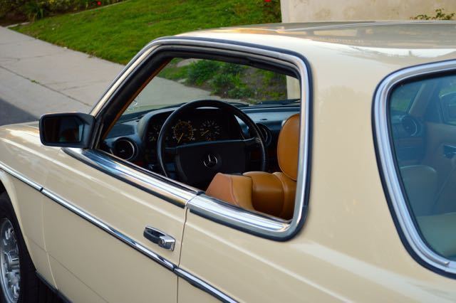 1983 Mercedes-Benz 300-Series 2 door coupe - photo 12