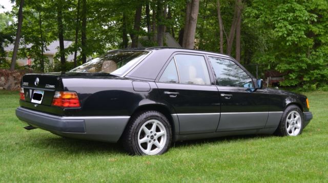 1993 Mercedes-Benz 300-Series 300D - photo 4