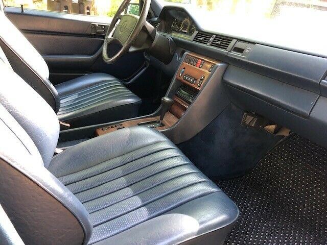 1987 Mercedes-Benz 300-Series - photo 8