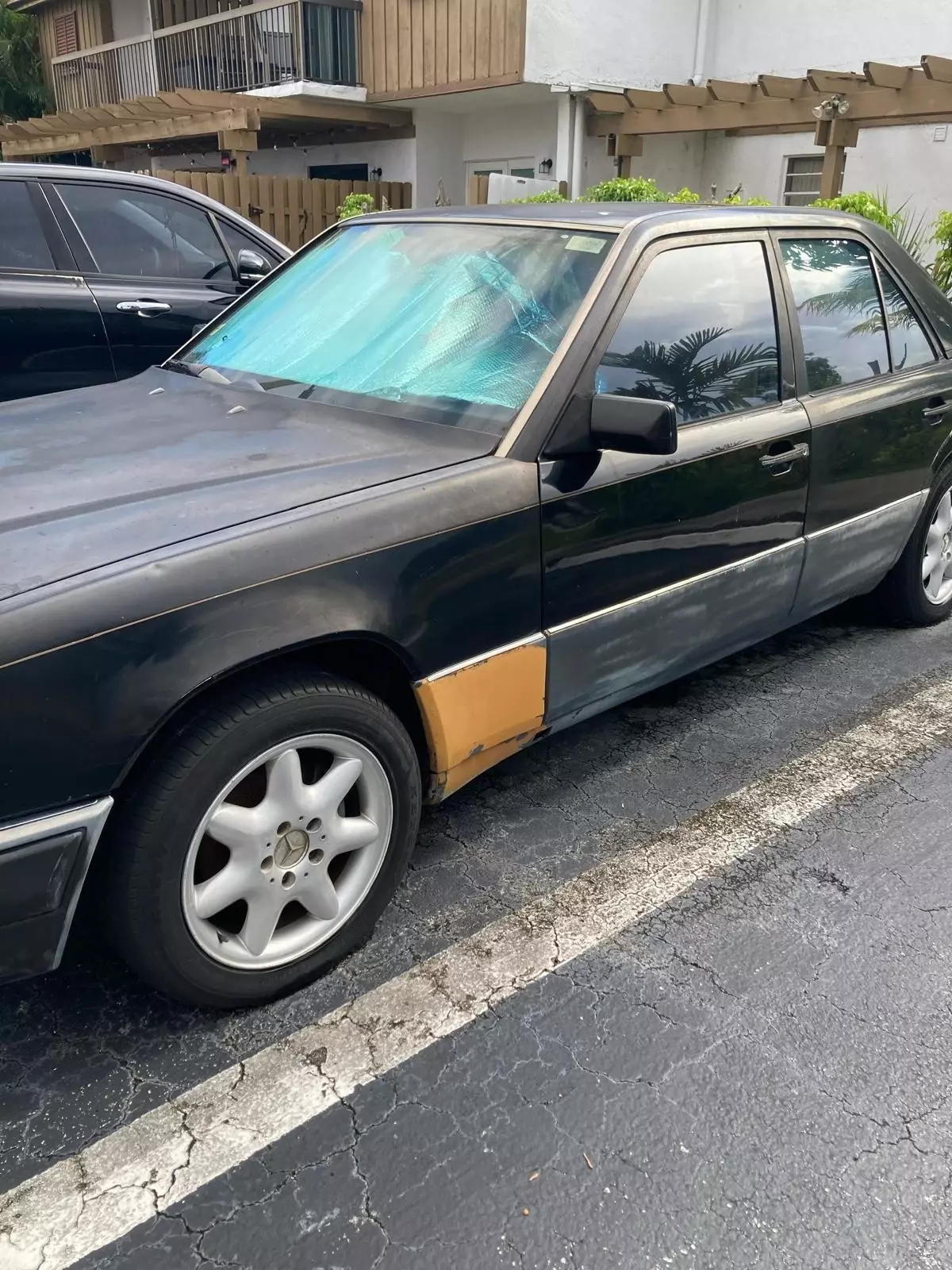 1990 Mercedes-Benz 300-Series