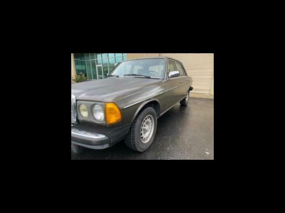 1983 Mercedes-Benz 300-Series TURBO DIESEL - photo 2