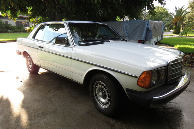 1984 Mercedes-Benz 300-Series - photo 2