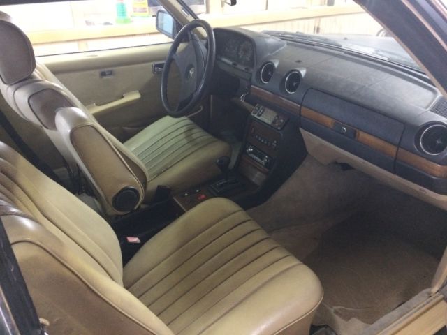 1984 Mercedes-Benz 300-Series - photo 9