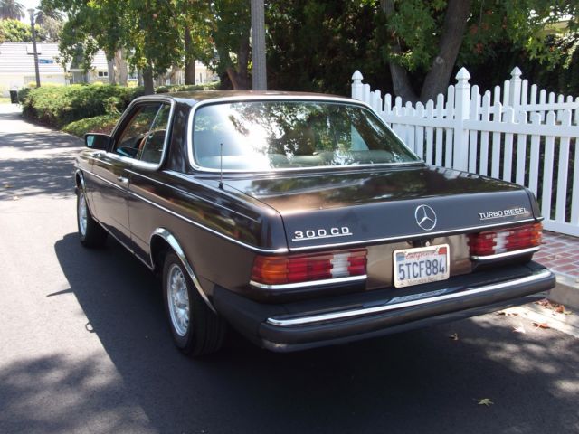 1982 Mercedes-Benz 300-Series CD - photo 3