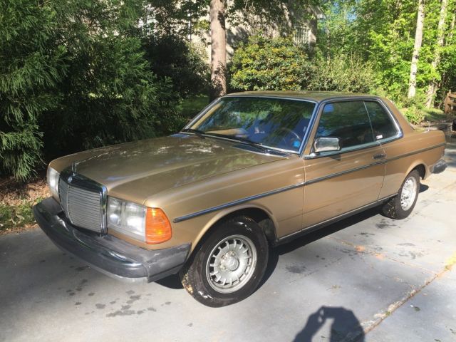 1982 Mercedes-Benz 300-Series - photo 7