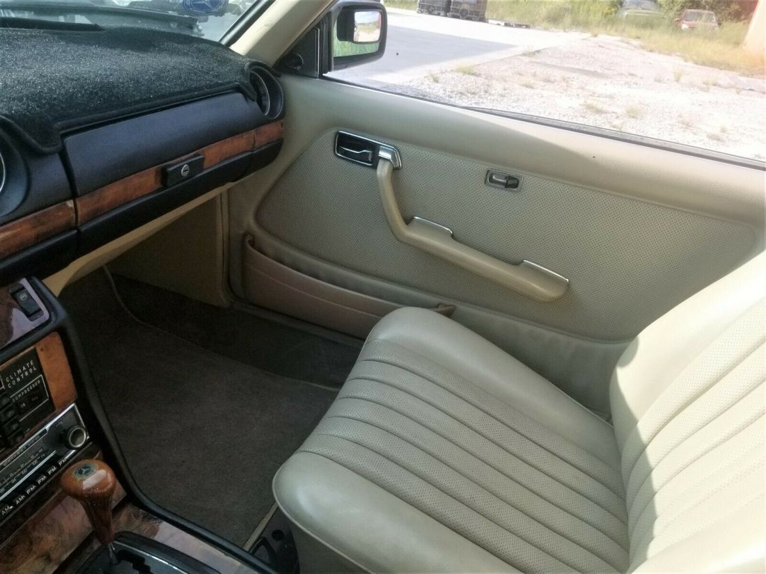 1978 Mercedes-Benz 300-Series - photo 11