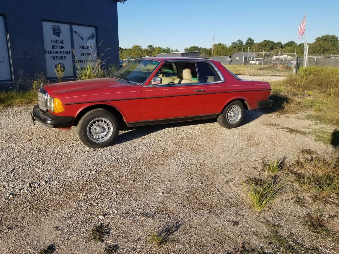 1978 Mercedes-Benz 300-Series - photo 2