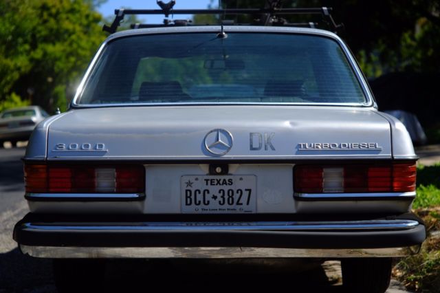 1982 Mercedes-Benz 300-Series - photo 9