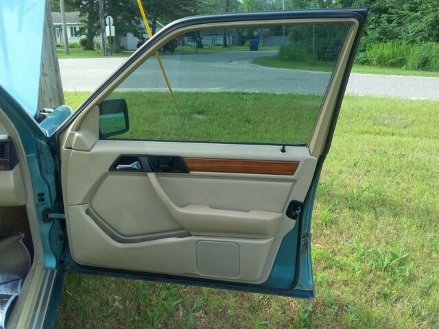 1992 Mercedes-Benz 300-Series w124 - photo 9